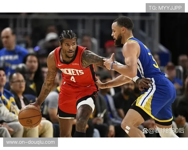 火箭主帅麦克·德安东尼如何应对特雷·杨融入球队的多重挑战