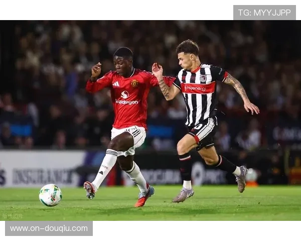 曼联连战连捷士气高涨 球员信心倍增展现强势反弹