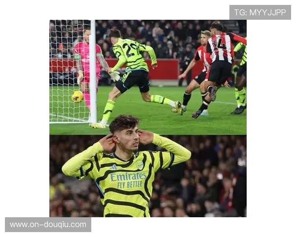 哲科替补登场与德罗西遥相致意，看台主帅挥手回应